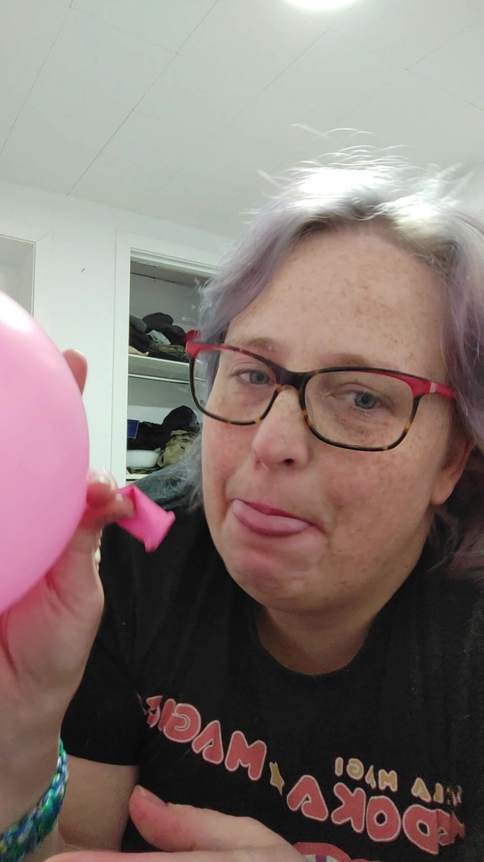 AngYourDirtyCanadian: Balloon Mouth Play