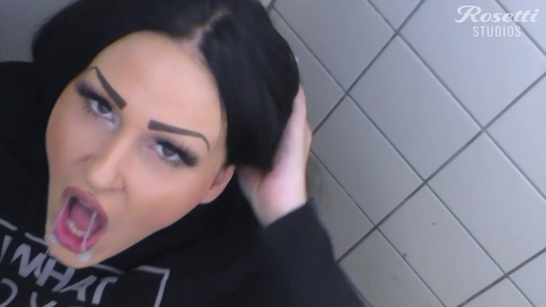 Rosetti: Das Glory Hole Am Busbahnhof