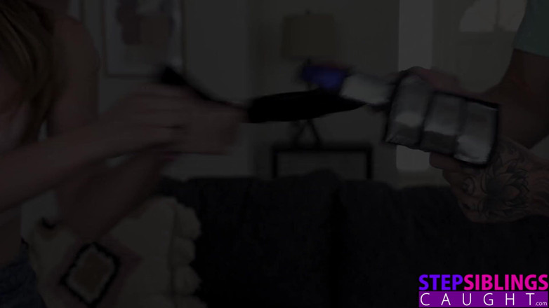 StepSiblings Caught: Een nieuwe hoer - s20: e2