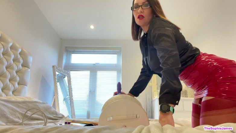 Sophie James: Aunty Soph Shows Stepbrother Her Ride on!!