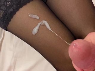 Fuck my hotwife: Compilație de ejaculări amatoare pe pizdă, picioare în ciorapi, Cur. Close-up
