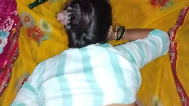 Priya Sena: 印度热哥和性感的蓝色电影