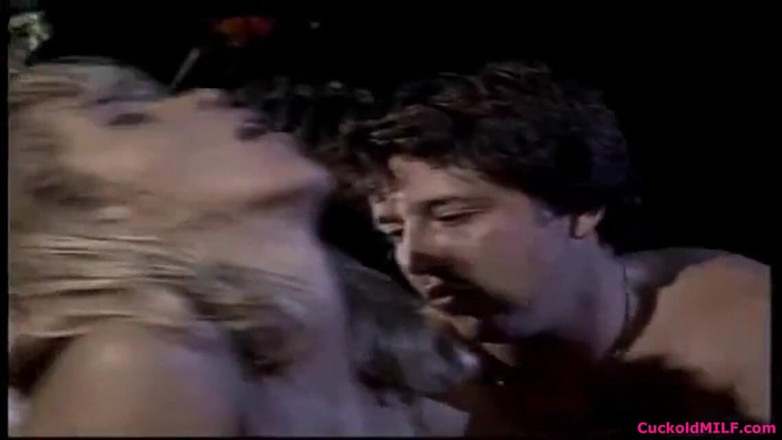 Cuckold MILF: Paroháč milf - paroháč milf jsme všichni o paroháčské hře.