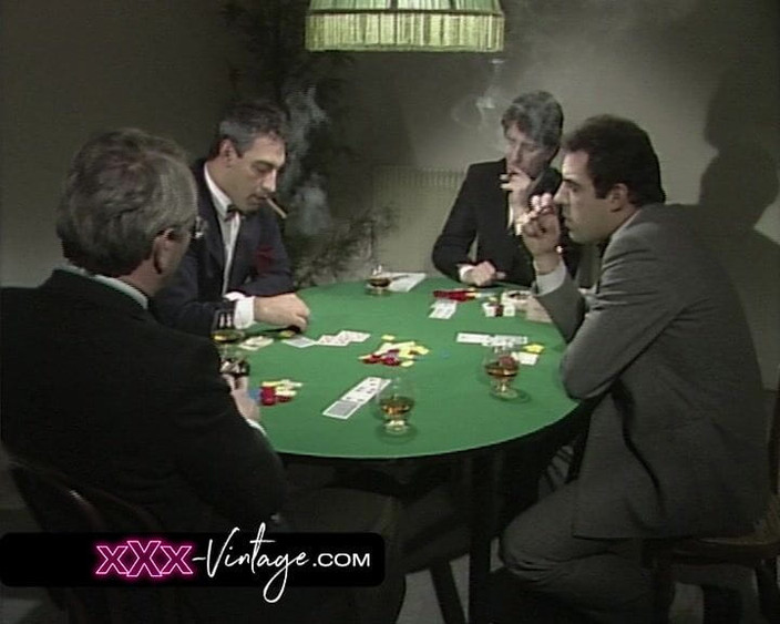 XXX-Vintage: Blowjob under the poker table