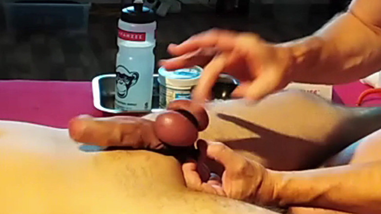 Master Drex: Доїння його члена