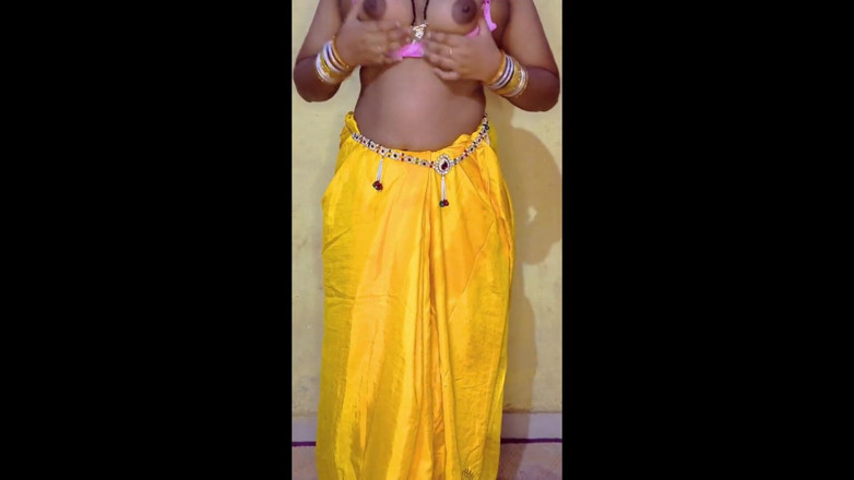 Your_Suman: Fată indiancă sexy în sari cu masturbare