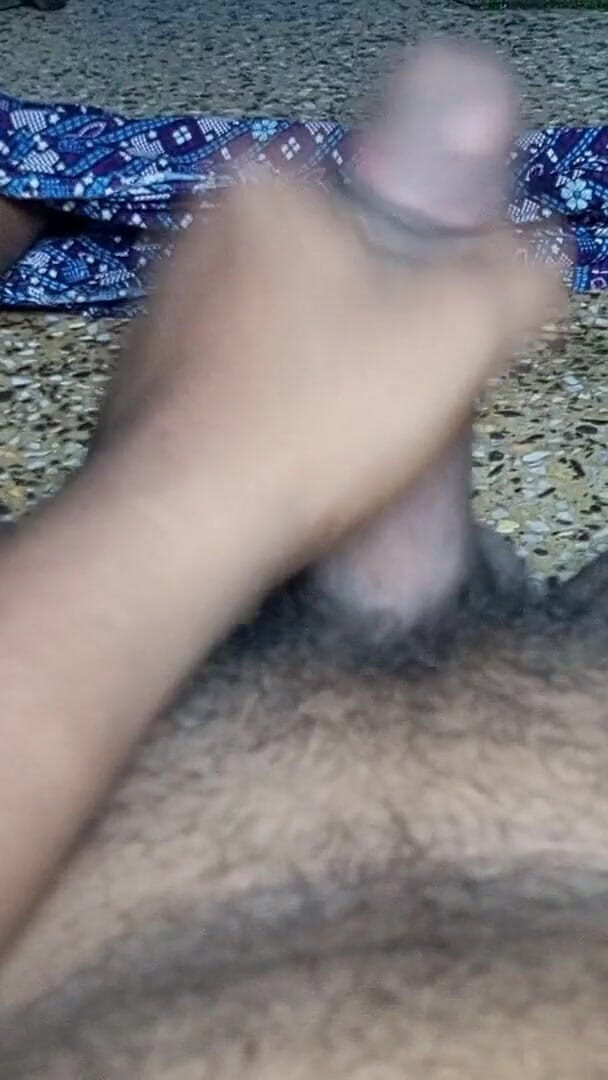 Sweet Indian cock: Bengalli evli kadın yarak yalayarak amını sikiyor
