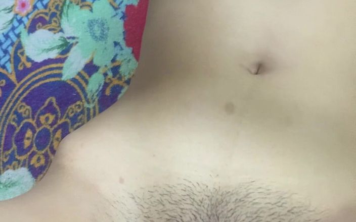 Wicked Aryan: Desi dívka dává potěšení na celém těle s nohama škádlení