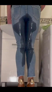 Desperate Wetting My Jeans and Super Gold Highheels - Full Video More Than 10 Minutes Only for Subscribers