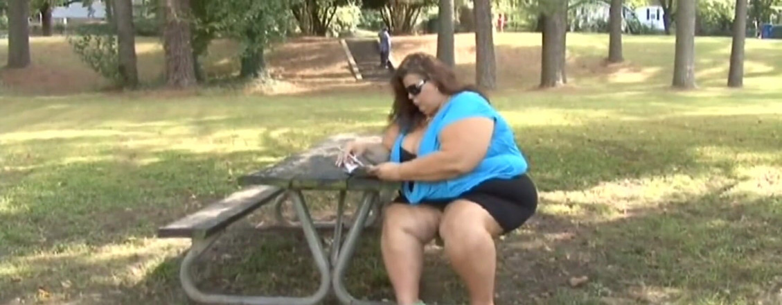 Porn Rap Star: This big girl loves to suck on my balls