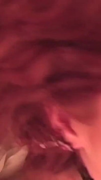 Chica pelirroja le encanta que la follen analmente