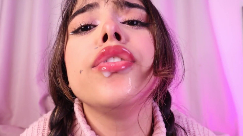 CuttieJennie: Tabú: padrastro haciendo chorrear una virgen con solo su polla