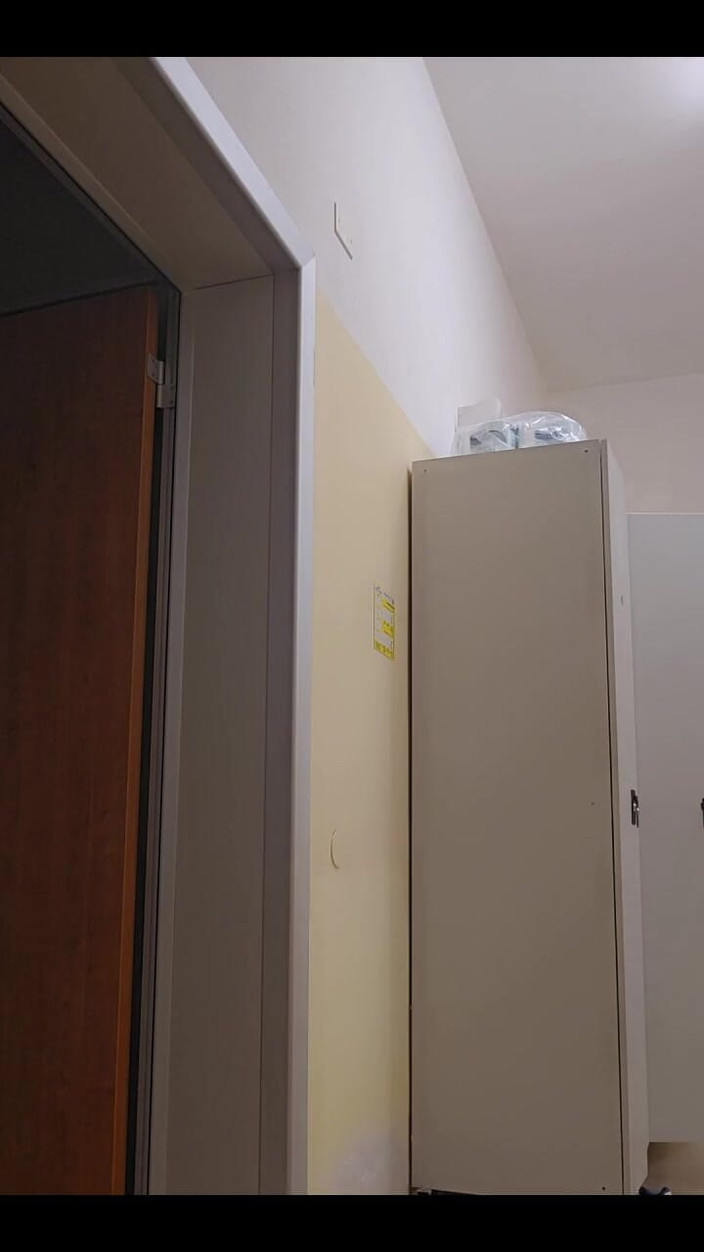 Only Maya: Lihat aku di kamar mandi