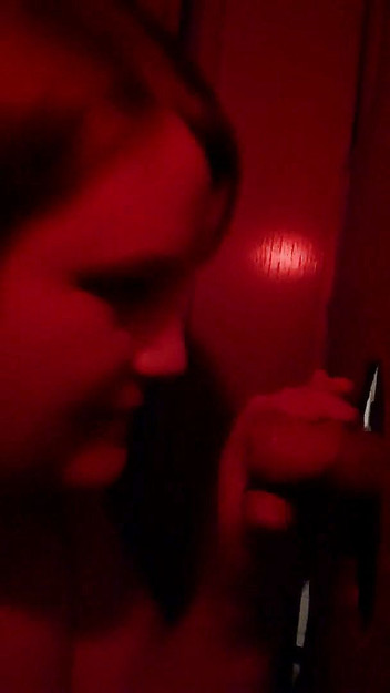 BBW Beth: Gloryhole z sąsiadem