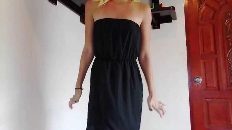 MissAnja_FH: Nahý Strong Stream čůrá zezadu