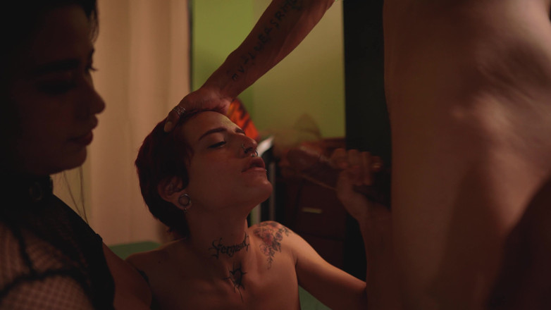 Red Tauro: La Mia Ragazza Mi Invita a Fare Un Threesome Con...