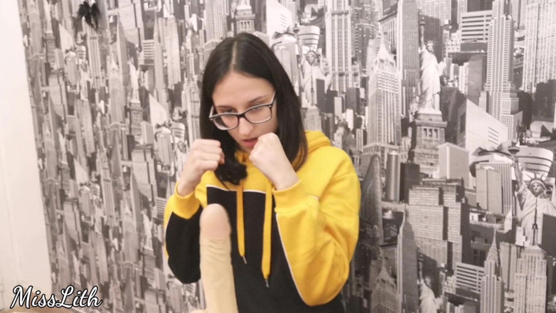 Miss Lith Domina: Custom - besar mis puños 1