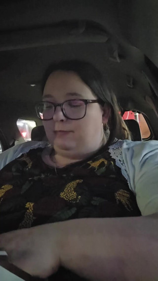 SSBBWLadyBrads: Наполняю мой живот в фаст-фуд Carгпарк