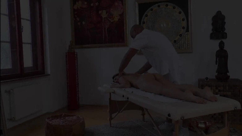 THAGSON: สาวหย่าซีซี่ Sylvia Lauren ต้องการควยใหญ่แก้ปัญหาหลังหย่า (divorced milf sluts 2_01)