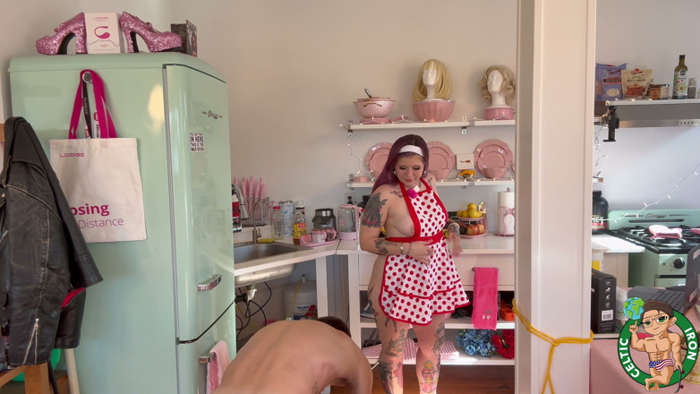 Celtic Iron: Bts - Spolubydlící Kuchyň Creampie My Tight Pussy