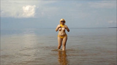 RedRoseRus: Bikiny na pláži