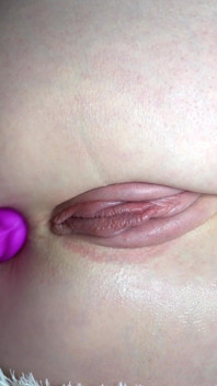 Toy Anal