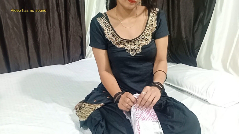 Dearshivani: Hizmetçi sevgililer günü hediyesi için sikiliyor