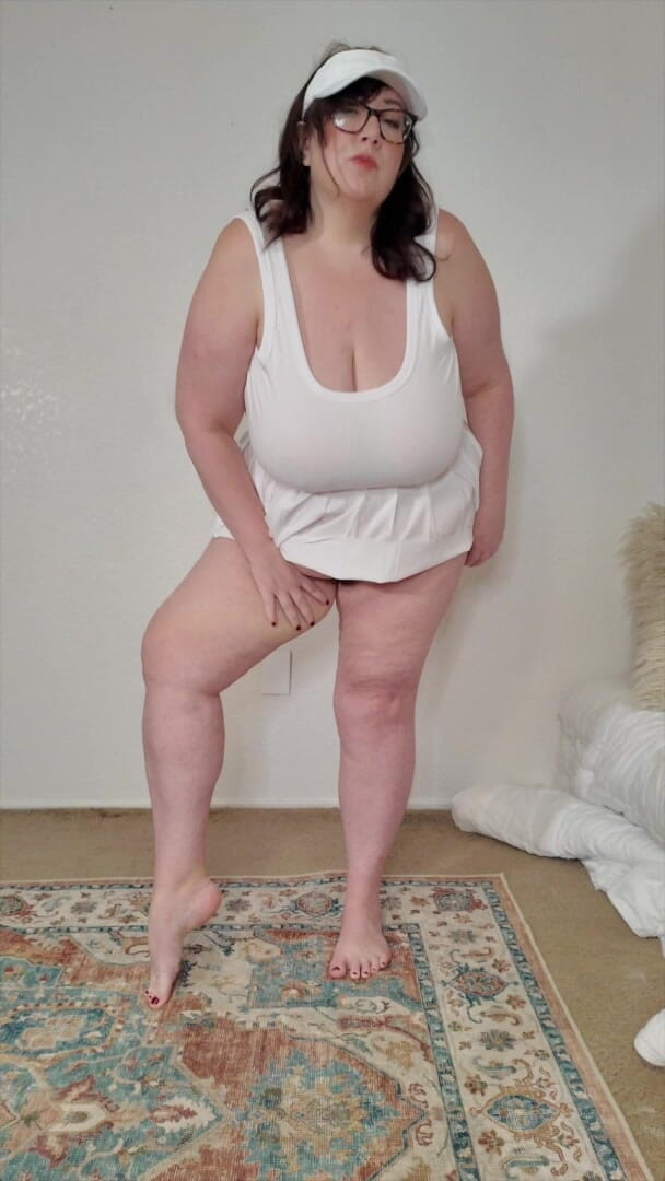 cutejayne: Busty BBW Tennis MILF