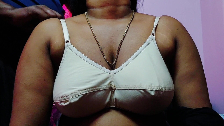 Desi Mohini: Дези бхабхи занимается сексом с бойфрендом в гостиничном номере