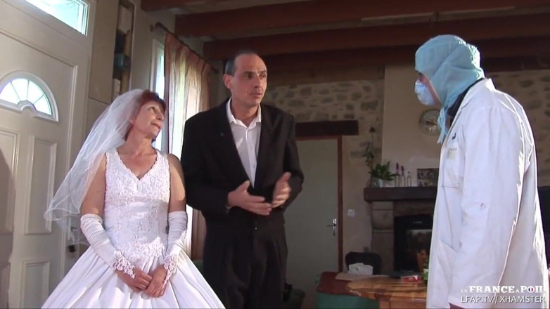 La France a Poil: LFAP - curul unei mirese mature păroase franceze futut și futut cu...