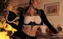 Effy Loweell studio: Сексуальная пиратка Effy хочет сделать тебя возбужденной с ее идеальной фигурой в сексуальном наряде