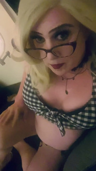 Krissy Sweets Fucks Asshole