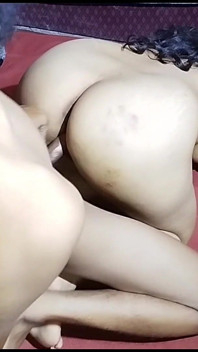 Hardcore-fick mit frisch verheirateten desi bengali Bhabhi, Nachdem sie gefunden hat, allein zu hause beim partygehen, volles video