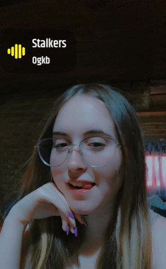 RavenHearth666VIP: Teenka v brýlích