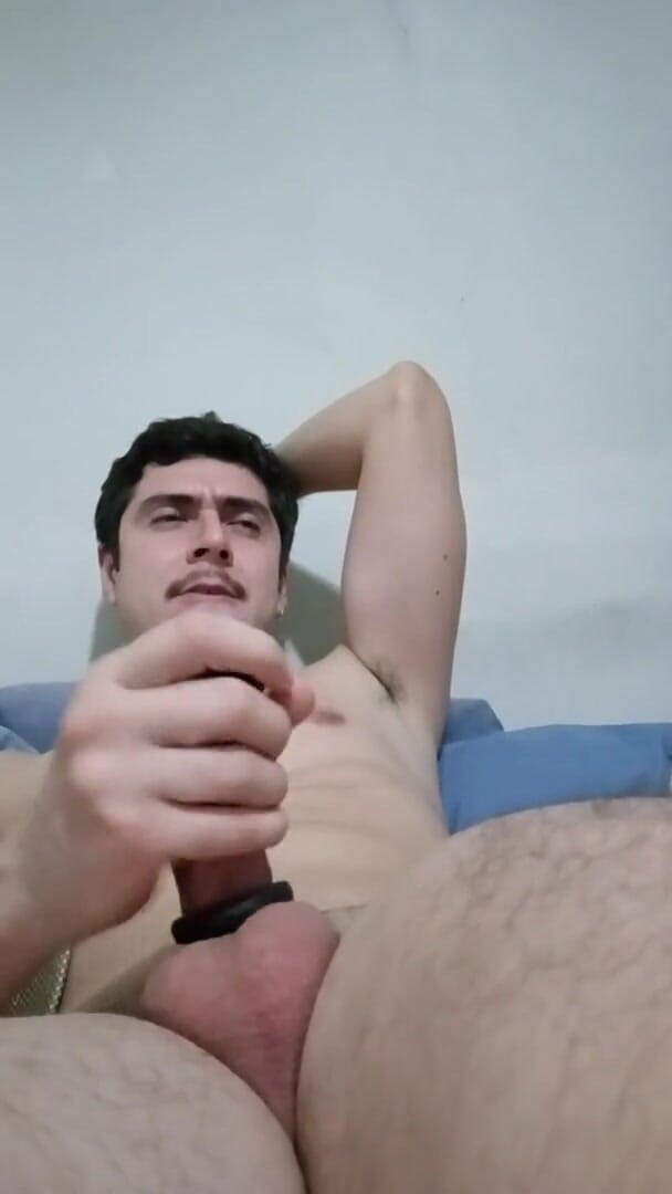 Tabasco Jake: Horny Guy Jerking off Big Dick, Wait for Precum Spill...