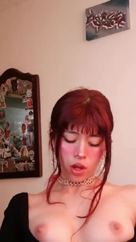 Sexy Latina Wants to Be Fucked Intensely in Her Room