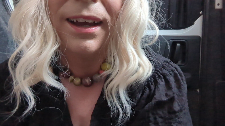 NikkiGee: Fötter och slang