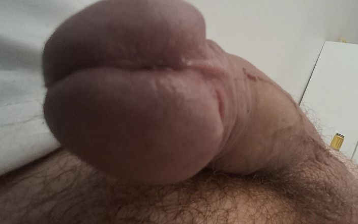 Henry Cole: Henry, si kontol besar lagi asik solo