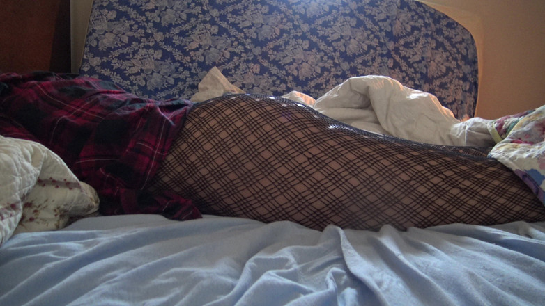 Souzan Halabi: Saya mengongkek ibu tiri saya dalam duburnya semasa dia baru...