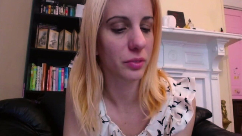 Quinn brooks: Custom Yellow Mucus Video