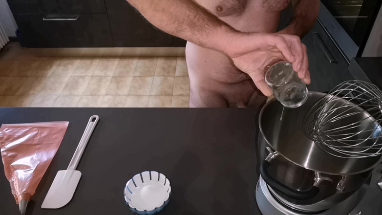 Cicci77: Cicci77 після доїння Педро для останньої колекції готує "всю сперму" meringues 42%