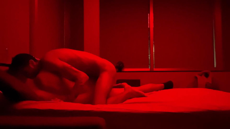 Leandro e Asafe: स्पेन के मैड्रिड के होटल में मेरे पति की कुतिया खाना