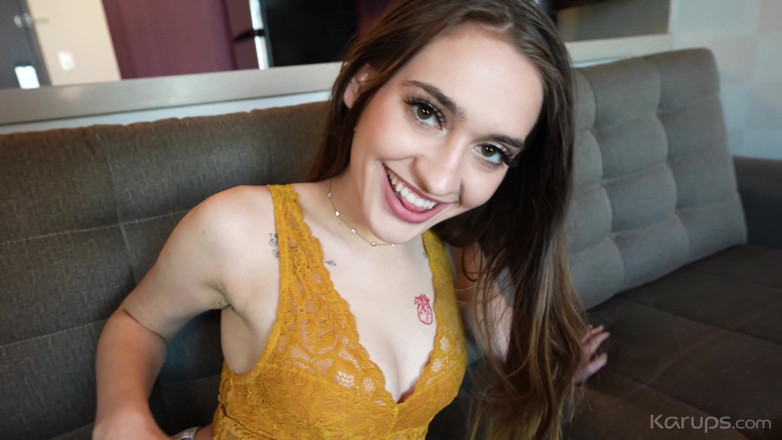 Karups Solo: Sera ryder si gadis remaja hot lagi ngentot memeknya sambil...