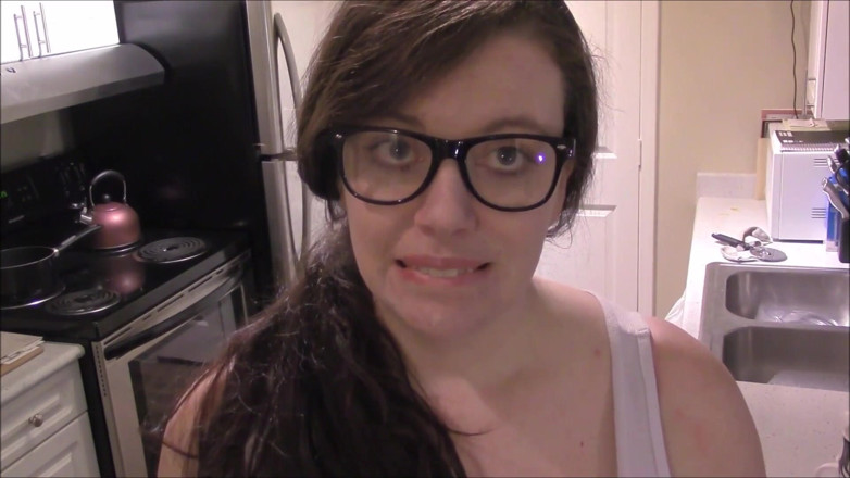 Lovely Lilith: Padrasto me leva no bra shopping