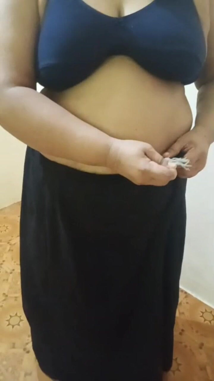 Benita sweety: Villaggio zia incinta tette calde e sgrillettamento di figa