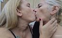 MF Lesbian: Crazy Stepommy Kisses