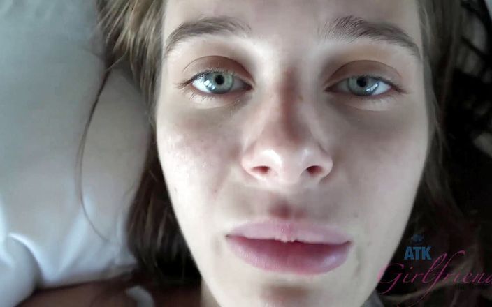 ATKIngdom: Lana recibe una carga completa de esperma en la cara