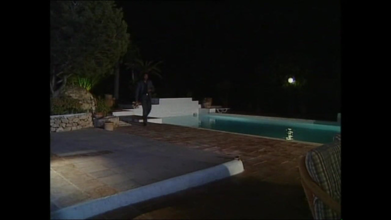 XTime Vod: İsviçreli müdire ve Afrikalı bir profesör