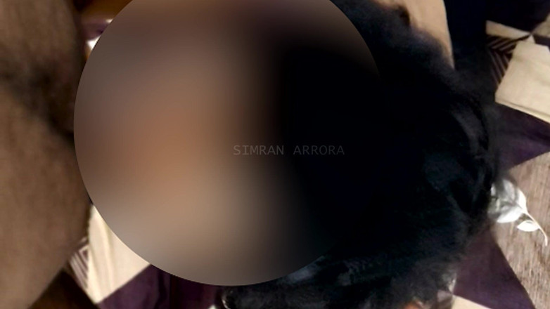 Simran Arrora: Ik neuk het poesje van die sletterige van mijn stiefzus