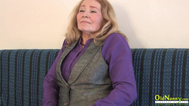 Old Nanny: Old Granny Sofia Fucking with Richi
